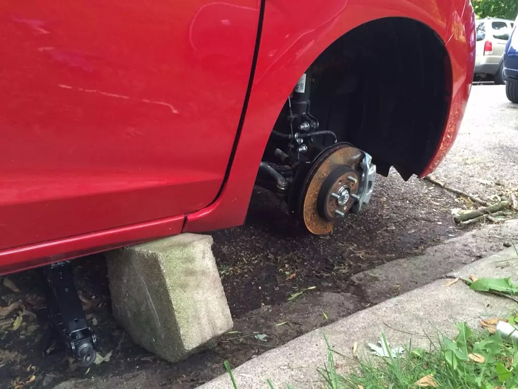 Ukradnute-kolesa-(2).jpg Ukradnuté kolesá